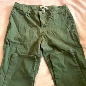 Charlotte Russe Green jeans✨🌺